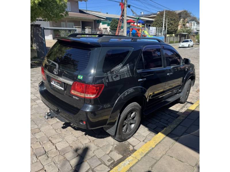 TOYOTA - HILUX - 2007/2007 - Preta - Sob Consulta