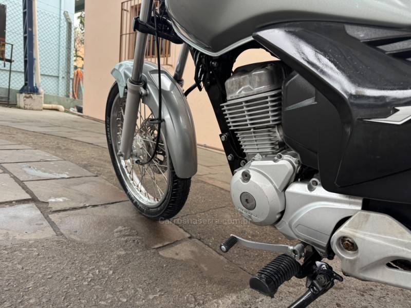 HONDA - CG 150 - 2011/2011 - Prata - Sob Consulta