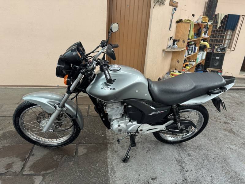 HONDA - CG 150 - 2011/2011 - Prata - Sob Consulta