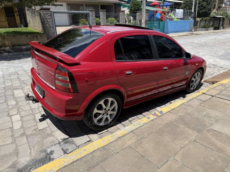CHEVROLET - ASTRA - 2007/2007 - Vermelha - R$ 59.700,00