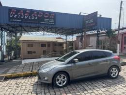FORD - FOCUS - 2014/2015 - Cinza - Sob Consulta