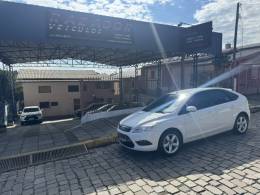 FORD - FOCUS - 2012/2013 - Branca - Sob Consulta